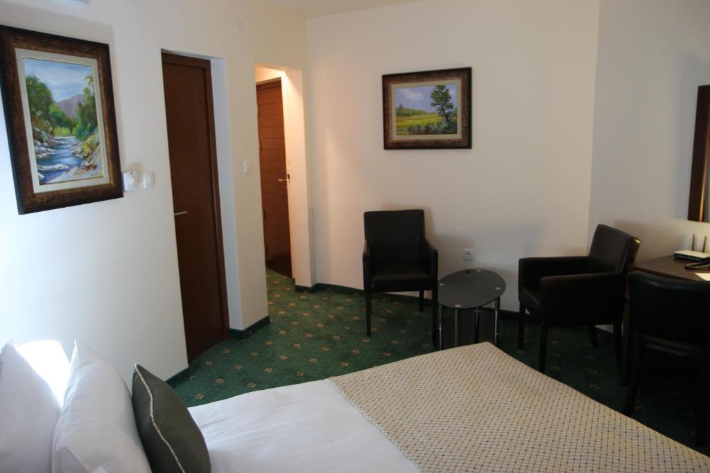 Hotel Trebjesa Niksic Phòng bức ảnh